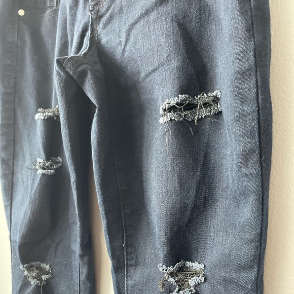Thyme Maternity Dark Wash Ripped Denim Jeans Size Large - Picture 4 of 10